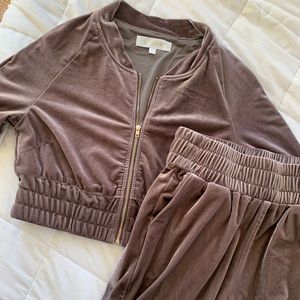 MESHSKI Velvet Sweat Suit Set